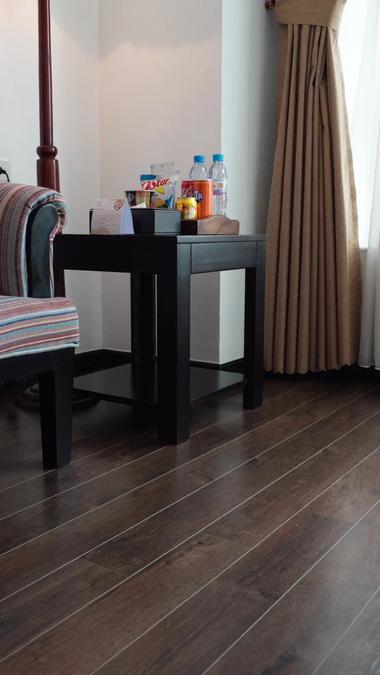 sàn gỗ the vissai 8