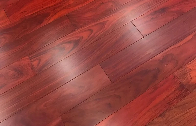 Mẫu sàn gỗ hương đỏ phủ mờ