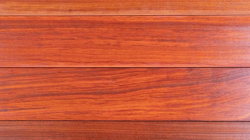 Mẫu sàn gỗ hương đỏ vân thẳng tinh tế