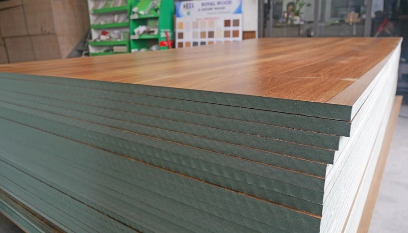 Sàn gỗ lõi xanh Malaysia với vân gỗ đẹp