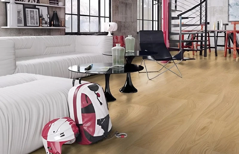 Sàn gỗ màu vàng be dễ dàng phối hợp nội thất